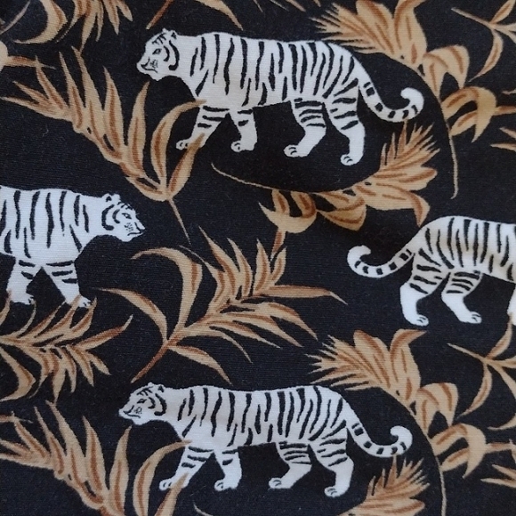 Janie and Jack Tiger Print Cotton Shorts 18 to 24 Months - Picture 2 of 6